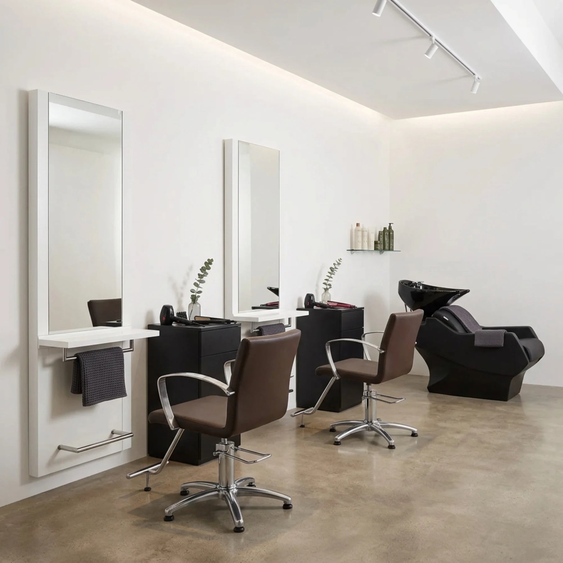 AYALA Techno wasunit in saloninterieur